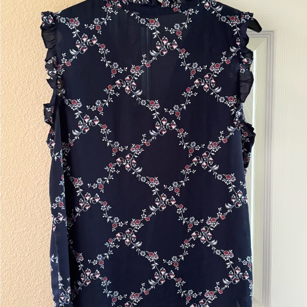 Floral Ruffle Sleeve Top - Picture 2 of 3